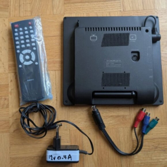 8" Inch Color TV TFT Screen RGB VGA Analog Remote VGA adapter - Picture 2 of 8